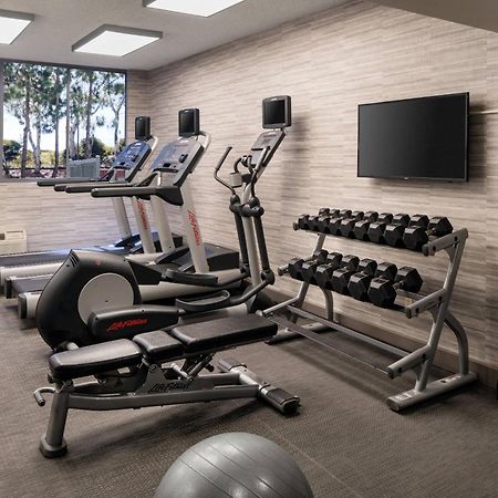 Отель Courtyard By Marriott Richmond Berkeley Экстерьер фото
