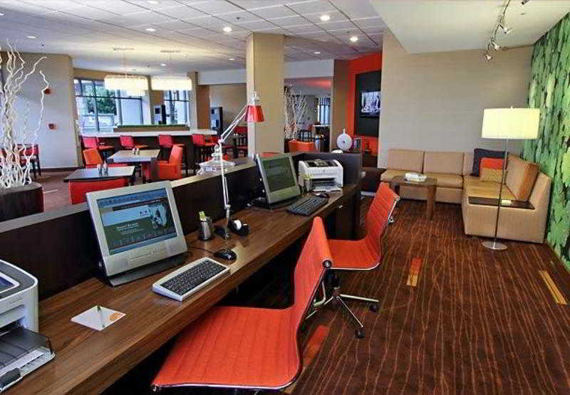 Отель Courtyard By Marriott Richmond Berkeley Экстерьер фото