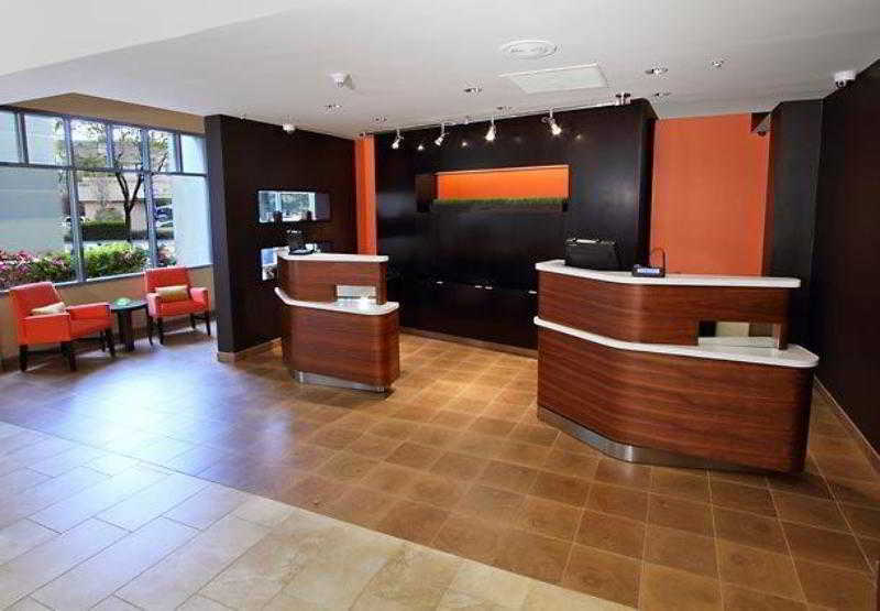 Отель Courtyard By Marriott Richmond Berkeley Экстерьер фото